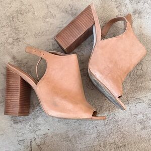 Steve Madden Tan Peep-Toe Block Heels